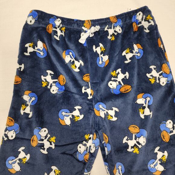 Snoopy and Woodstock playing football fleece pajama men XL NWT - Picture 2 of 8
